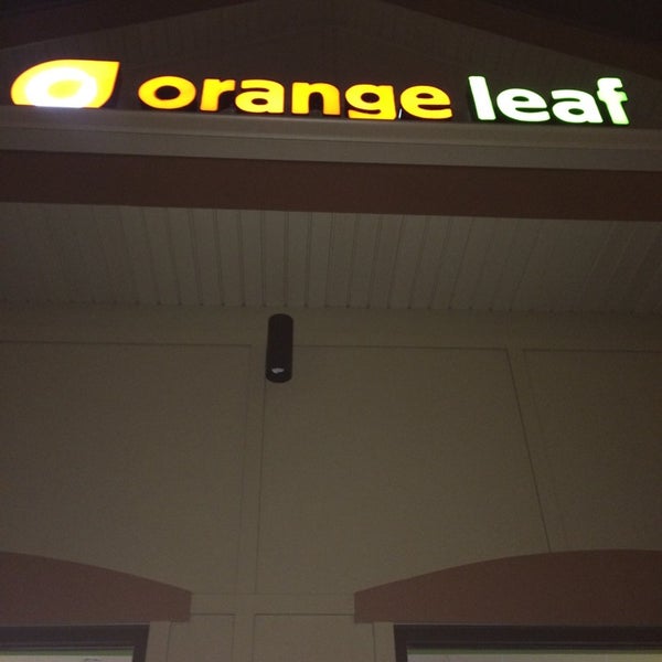 Das Foto wurde bei Orange Leaf Frozen Yogurt von Kika T. am 7/14/2014 aufgenommen