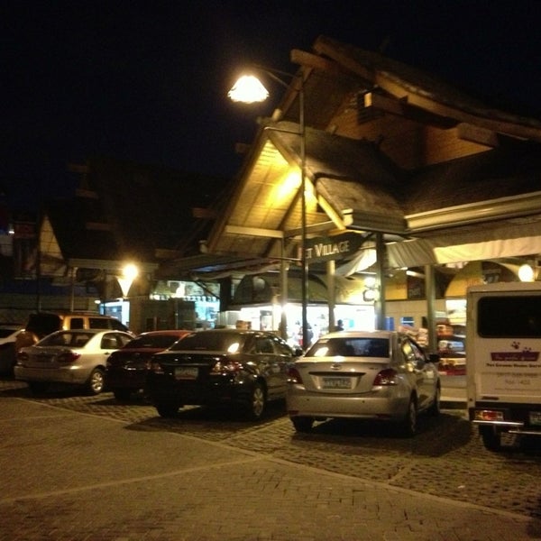 Pet Village, Tiendesitas Pet Store in Pasig City