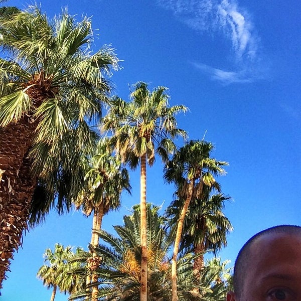 Foto tirada no(a) Desert Hot Springs Spa Hotel por iPhone J. em 4/11/2014