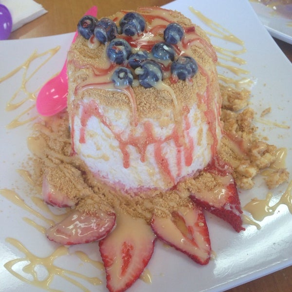 Yogelato Frozen Yogurt Shop in Elk Grove