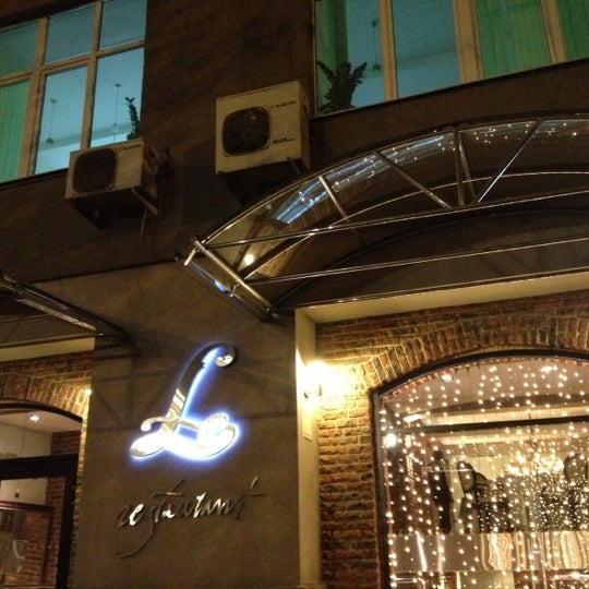 10/11/2012에 Nataliya C.님이 Le Restaurant에서 찍은 사진