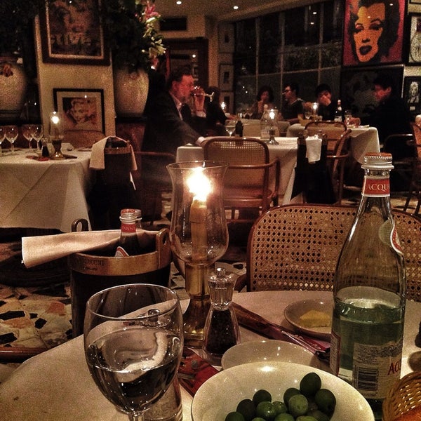 Das Foto wurde bei Montpeliano Restaurant von Bo.3azoz am 2/17/2014 aufgenommen