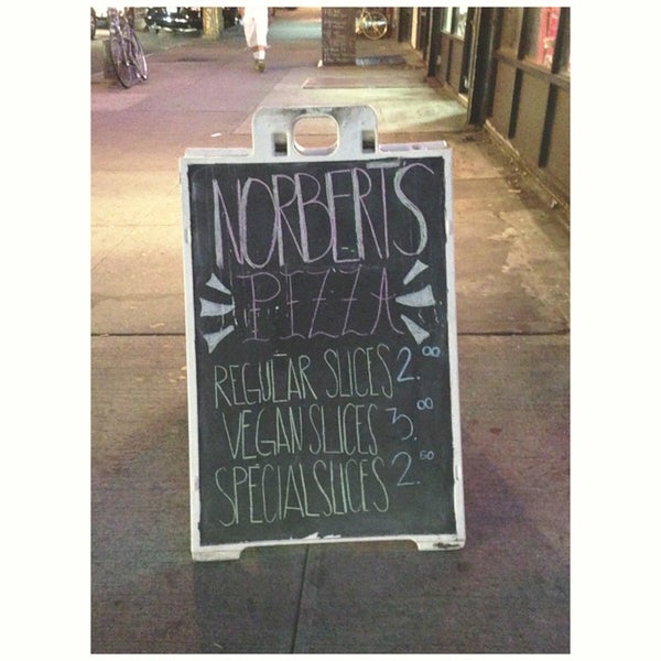 Foto diambil di Norberts Pizza oleh Marissa B. pada 9/29/2013