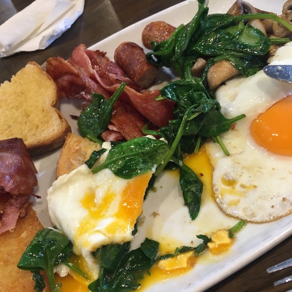 Cosmo Coffee Café in Castle Hill