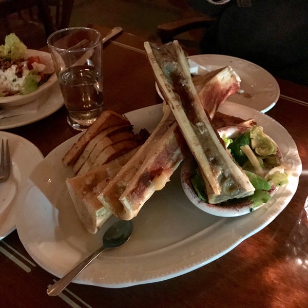 Photo taken at Dominion Square Tavern by Jesse on 3/17/2018