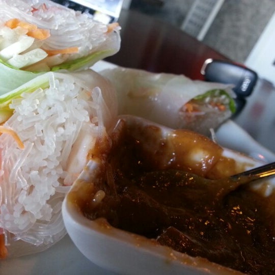 รูปภาพถ่ายที่ Chaba Thai Restaurant โดย Rodolfo เมื่อ 12/4/2012