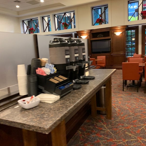 Photo taken at Residence Inn by Marriott Minneapolis Edina by Mike F. on 12/21/2019