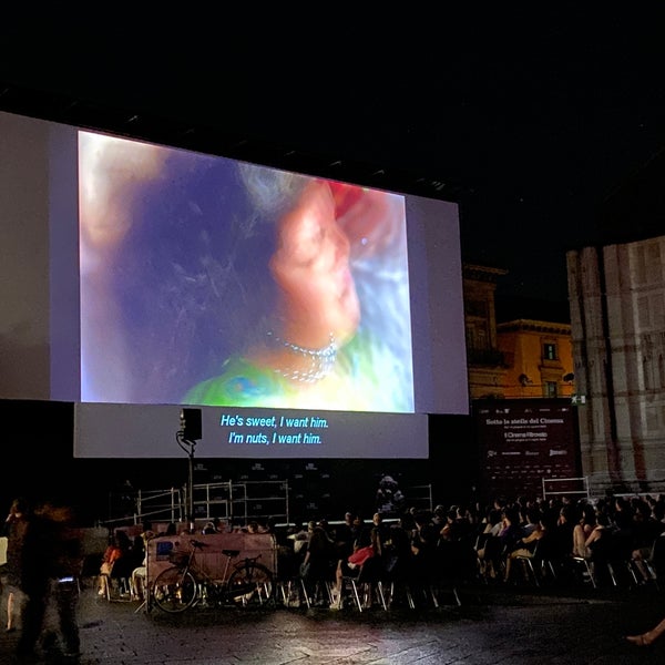 Снимок сделан в Piazza Maggiore пользователем Ali Ç. 7/14/2023