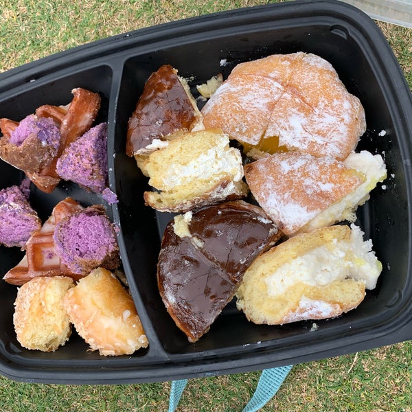 6/20/2020 tarihinde Tiffany H.ziyaretçi tarafından DK&#39;s Donuts and Bakery'de çekilen fotoğraf