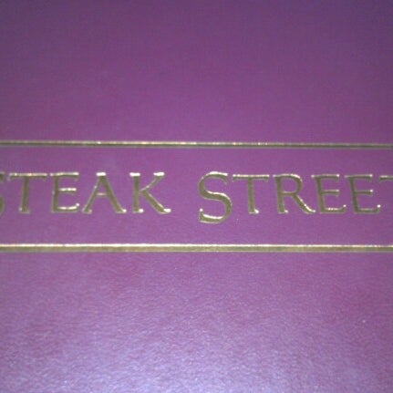 Das Foto wurde bei Steak Street von John A. am 9/13/2012 aufgenommen