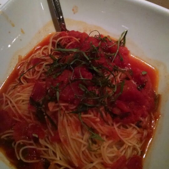 Das Foto wurde bei Leucadia Pizzeria &amp; Italian Restaurant - Encinitas von Adrienne G. am 3/14/2015 aufgenommen