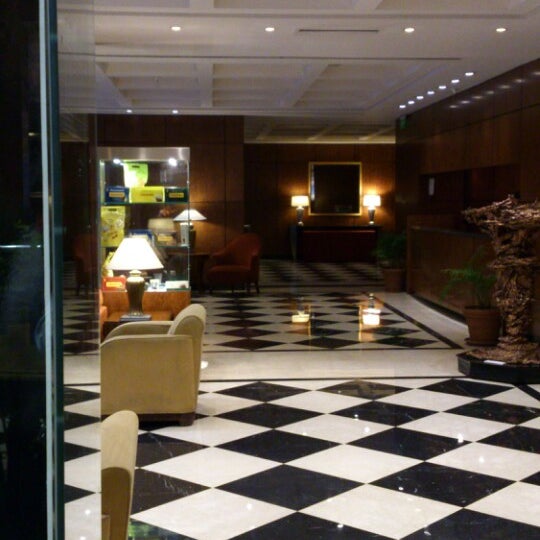 Das Foto wurde bei Hotel Meliá Buenos Aires von Luis E. M. am 3/1/2013 aufgenommen