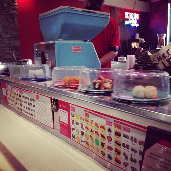 Foto diambil di Sushi Envy oleh Bryce C. pada 7/23/2013