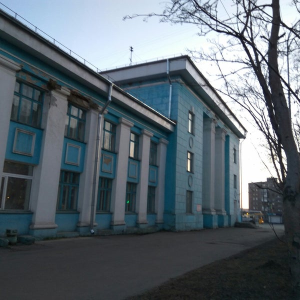 Дк моряков спб дк. Дворец культуры моряков санкт-петербург. Улица двинская дк моряков. Дворец культуры моряков санкт-петербург. Дк моряков.