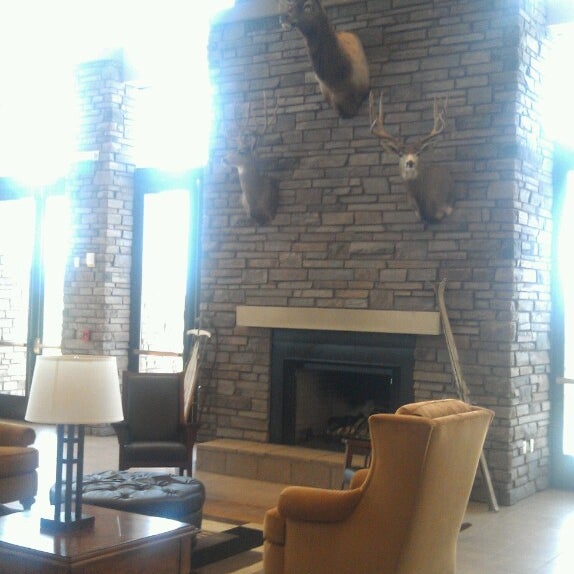 rocky mountain lodge buckley afb