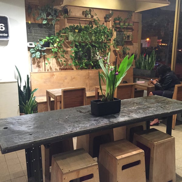 11/7/2015 tarihinde Georgiana M.ziyaretçi tarafından O Cafe'de çekilen fotoğraf