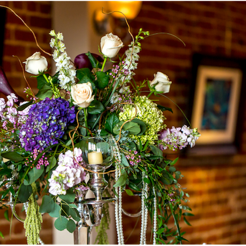 Das Foto wurde bei Bliss Wedding Florist von Bliss Wedding Florist am 5/31/2016 aufgenommen