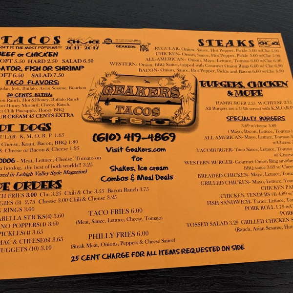 รูปภาพถ่ายที่ Geakers Tacos โดย George W. เมื่อ 8/16/2019