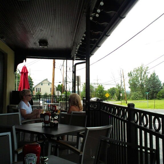 P.J. Whelihan's Pub + Restaurant Walbert The Walbert Hotel