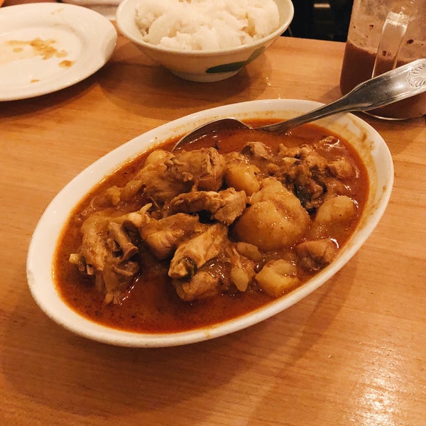 9/23/2018 tarihinde Evan C.ziyaretçi tarafından Wok Wok Southeast Asian Kitchen'de çekilen fotoğraf