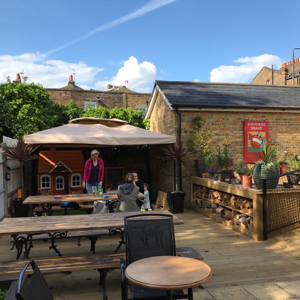 Ashburnham Arms Pub in Greenwich