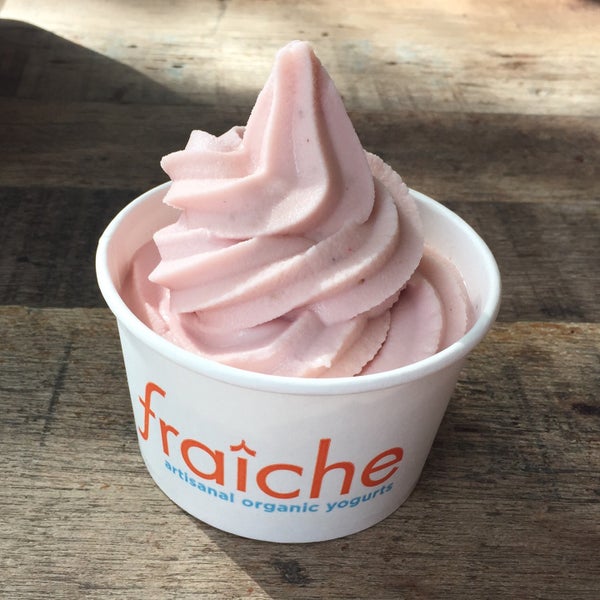 Foto tirada no(a) Fraiche Yogurt por Kenneth L. em 8/5/2015