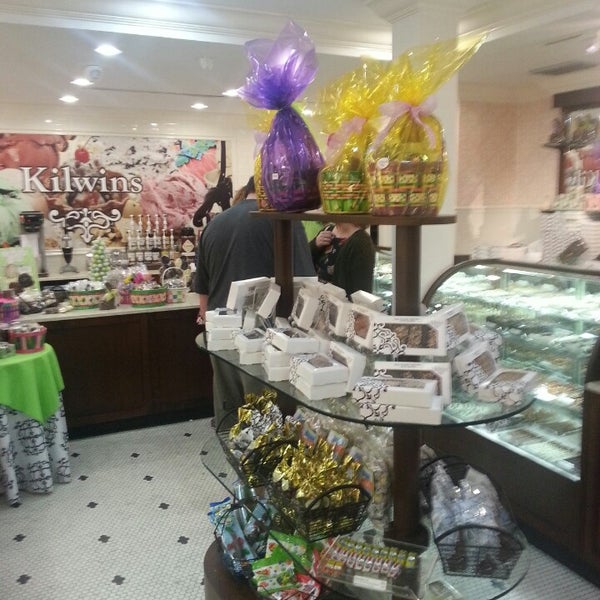 Photo taken at Kilwins Chocolate Fudge &amp; Ice Cream by Kevin T. on 3/30/2013