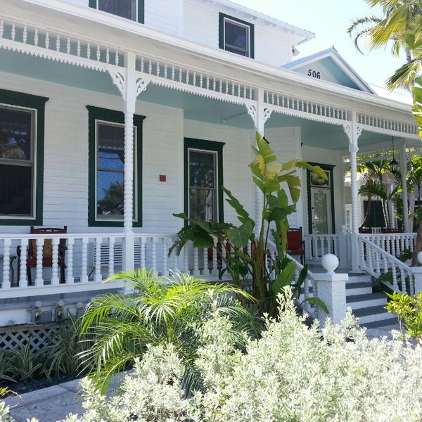 3/31/2013 tarihinde Kevin T.ziyaretçi tarafından La Mer Hotel &amp; Dewey House Key West'de çekilen fotoğraf