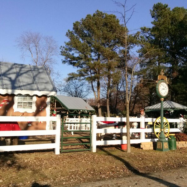 11/29/2013にJoee D.がHunt Club Farmで撮った写真