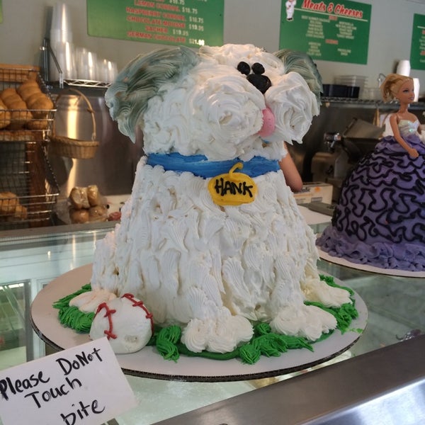 Photo taken at National Bakery and Deli by Liz S. on 6/7/2014