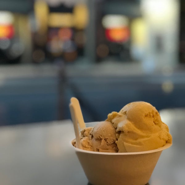 11/23/2017にKathleen N.がイーシーアイスクリーム (Ici Ice Cream)で撮った写真