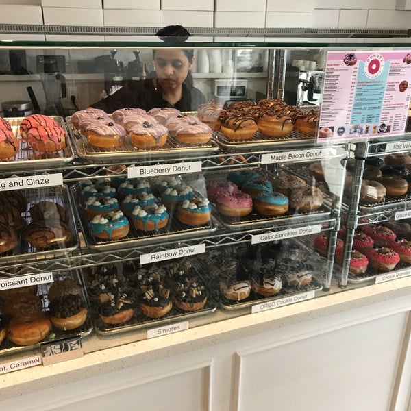 Снимок сделан в Gonutz with Donuts пользователем Kathleen N. 11/3/2017