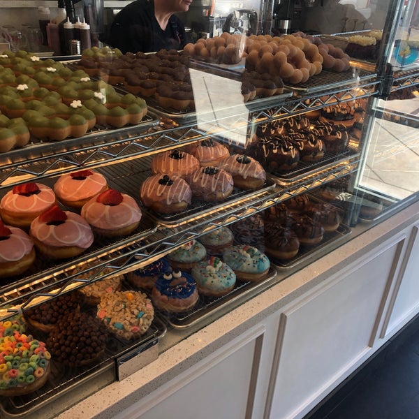 Foto tirada no(a) Gonutz with Donuts por Kathleen N. em 1/23/2019