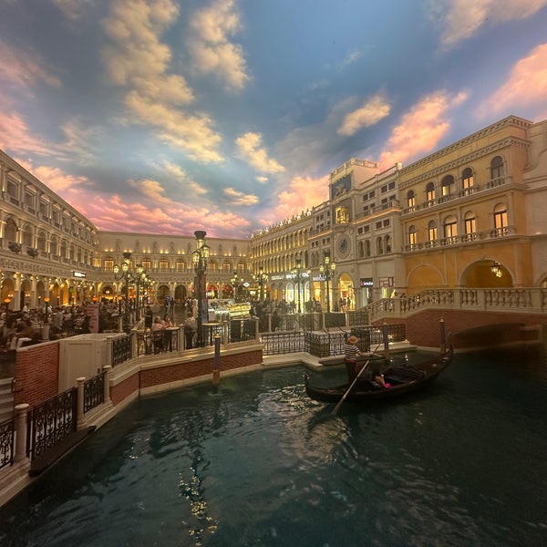 Foto tirada no(a) The Venetian Resort Las Vegas por Kathleen N. em 4/14/2024