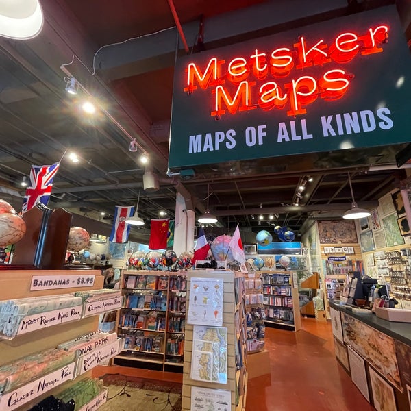 รูปภาพถ่ายที่ Metsker Maps โดย Kathleen N. เมื่อ 3/21/2022