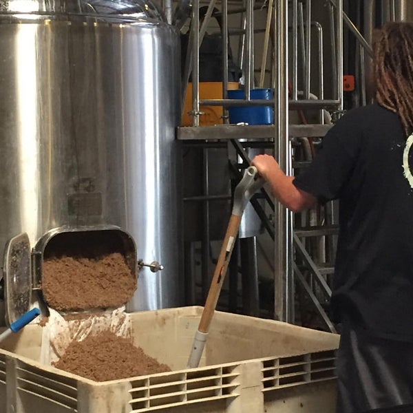 9/10/2015にivan r.がRough Draft Brewing Companyで撮った写真