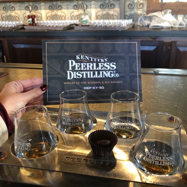 รูปภาพถ่ายที่ Kentucky Peerless Distilling Company โดย Beth W. เมื่อ 1/5/2019