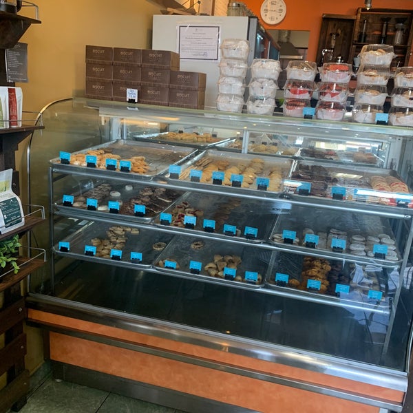 Biscuit Factory Café Bistro 18 tips de 298 visitantes