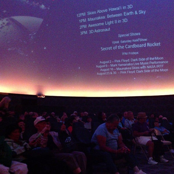 8/22/2013 tarihinde Vinnie R.ziyaretçi tarafından Imiloa Astronomy Center'de çekilen fotoğraf
