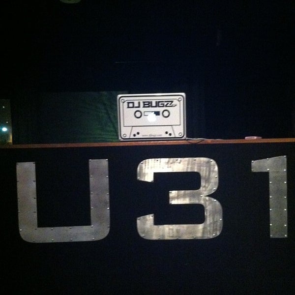 Foto scattata a U-31 da DJ Bugz il 7/6/2013