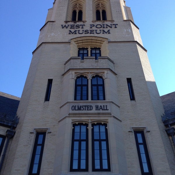 รูปภาพถ่ายที่ West Point Museum โดย Jake B. เมื่อ 11/10/2013