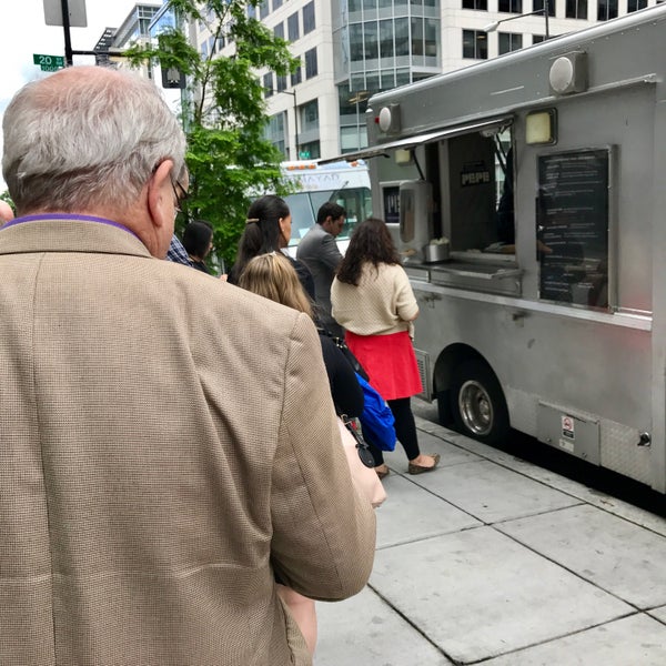 Photo taken at Pepe Food Truck [José Andrés] by Dave W. on 5/25/2017
