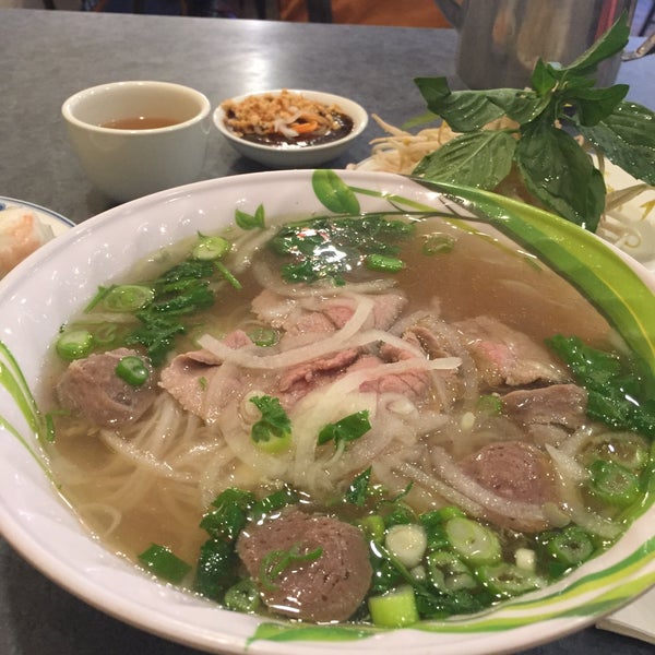 I always get the beef balls and flank pho. Also, the lemongrass chicken is great here. Of course, bring cash since credit cards are not accepted.