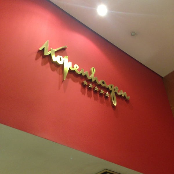 Kopenhagen Chocolate Store in Centro