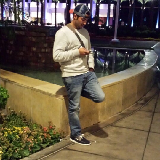 3/21/2014 tarihinde ALBEHAIRI 🇰🇼ziyaretçi tarafından Courtyard by Marriott Anaheim Resort/Convention Center'de çekilen fotoğraf