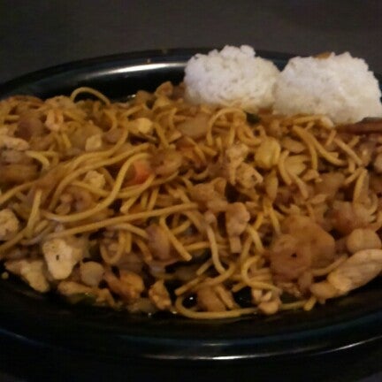 Photo taken at CrazyFire Mongolian Grill by Erica K. on 1/1/2013