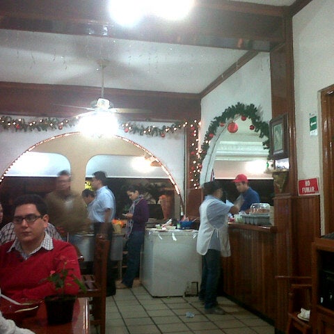 Снимок сделан в Tacos el Rey пользователем Jp A. 12/22/2012