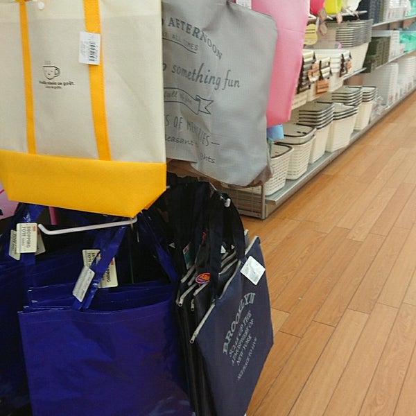 ザ ダイソー 小松店 Discount Store
