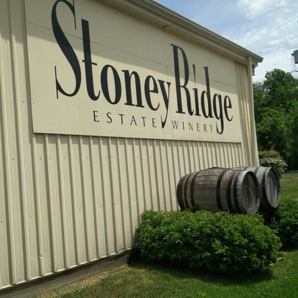 Снимок сделан в Stoney Ridge Estate Winery пользователем Michelle G. 6/4/2016