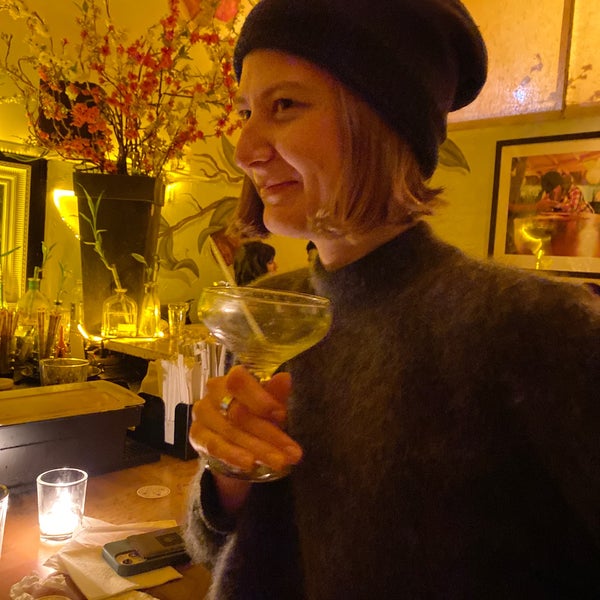 Foto diambil di Verlaine Bar &amp; Lounge oleh Rohan M. pada 12/11/2021